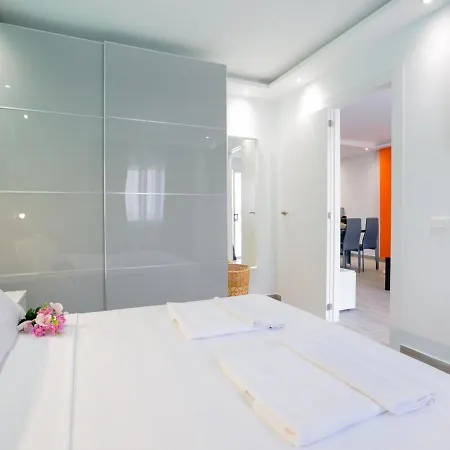 Apartment Conypra Modern And Renovated With Terrace Wifi Los Cristianos (Tenerife)