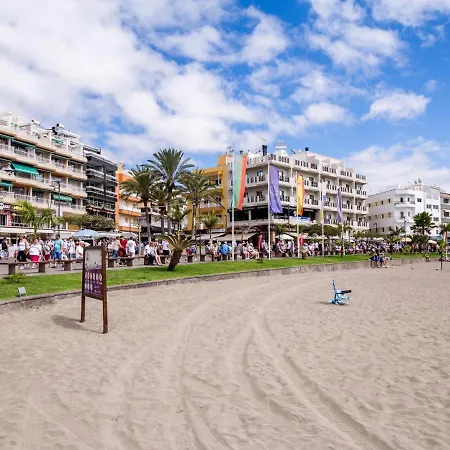 Conypra Modern And Renovated With Terrace Wifi Apartment *